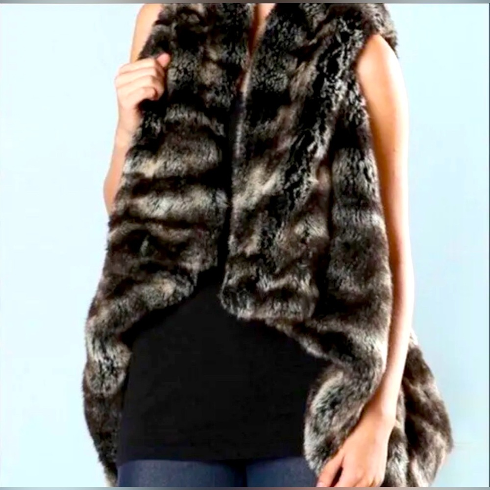 ARK & CO FAUX CHINCHILLA LUXURY FUR VEST